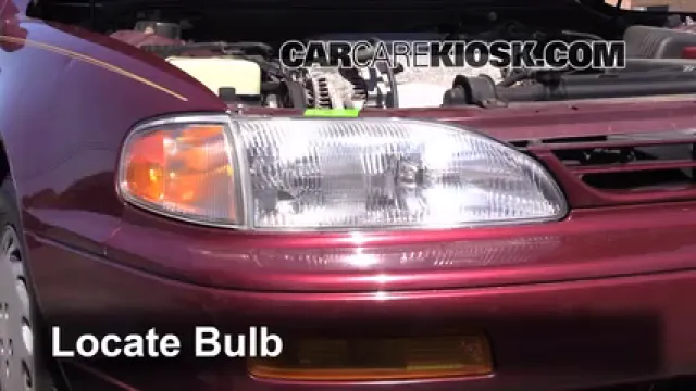 1996 Toyota Camry LE 2.2L 4 Cyl. Sedan (4 Door) Lights Turn Signal - Front (replace bulb)